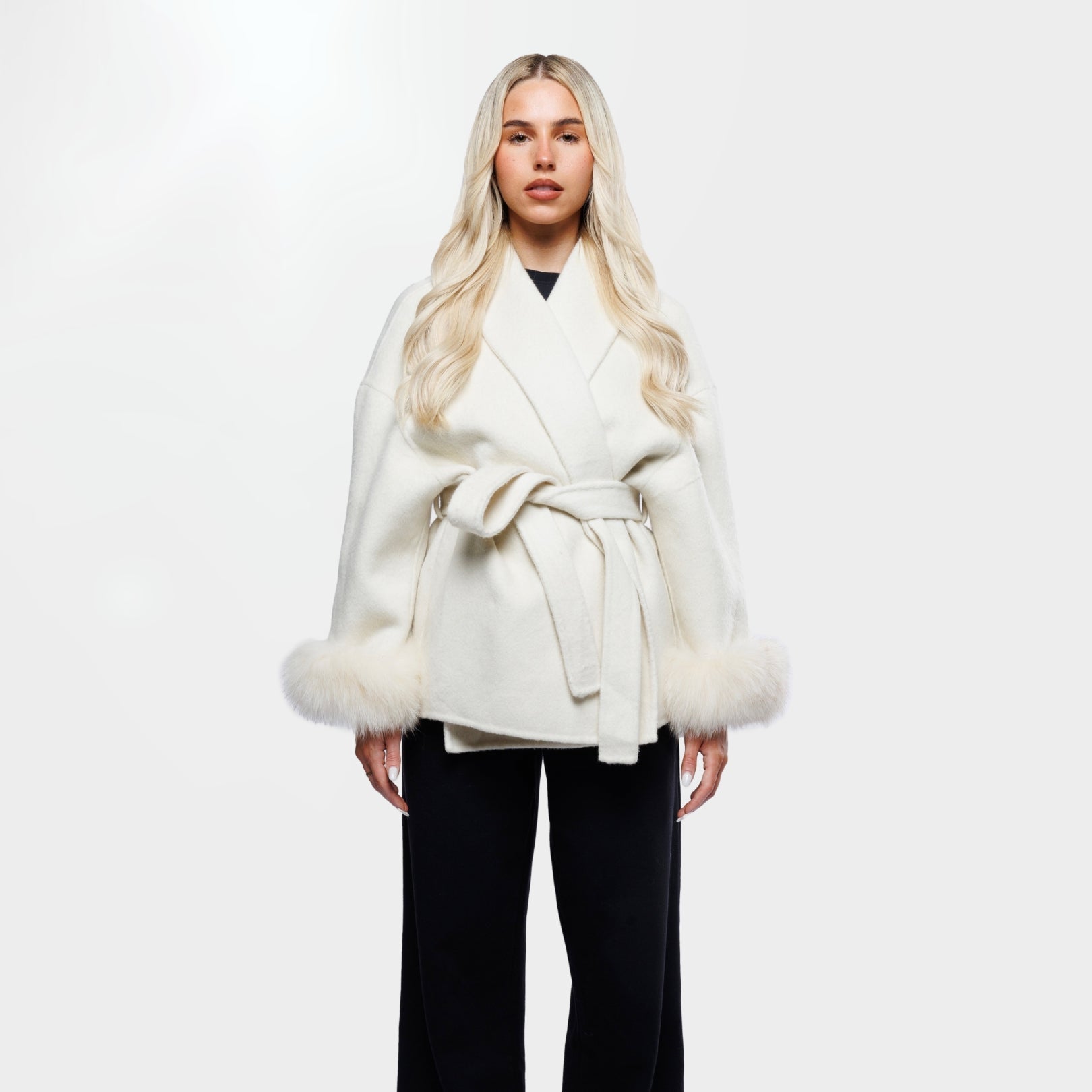 Sophia Luxe Coat – The Ultimate Winter Elegance!